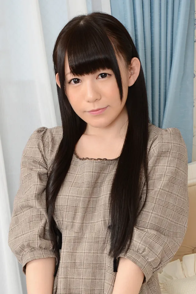 小西まりえ