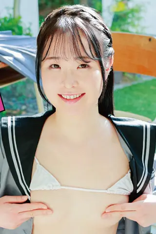 小阪茉莉