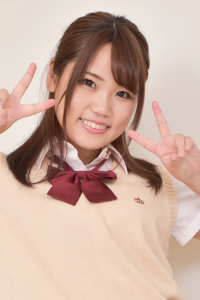 持田栞里
